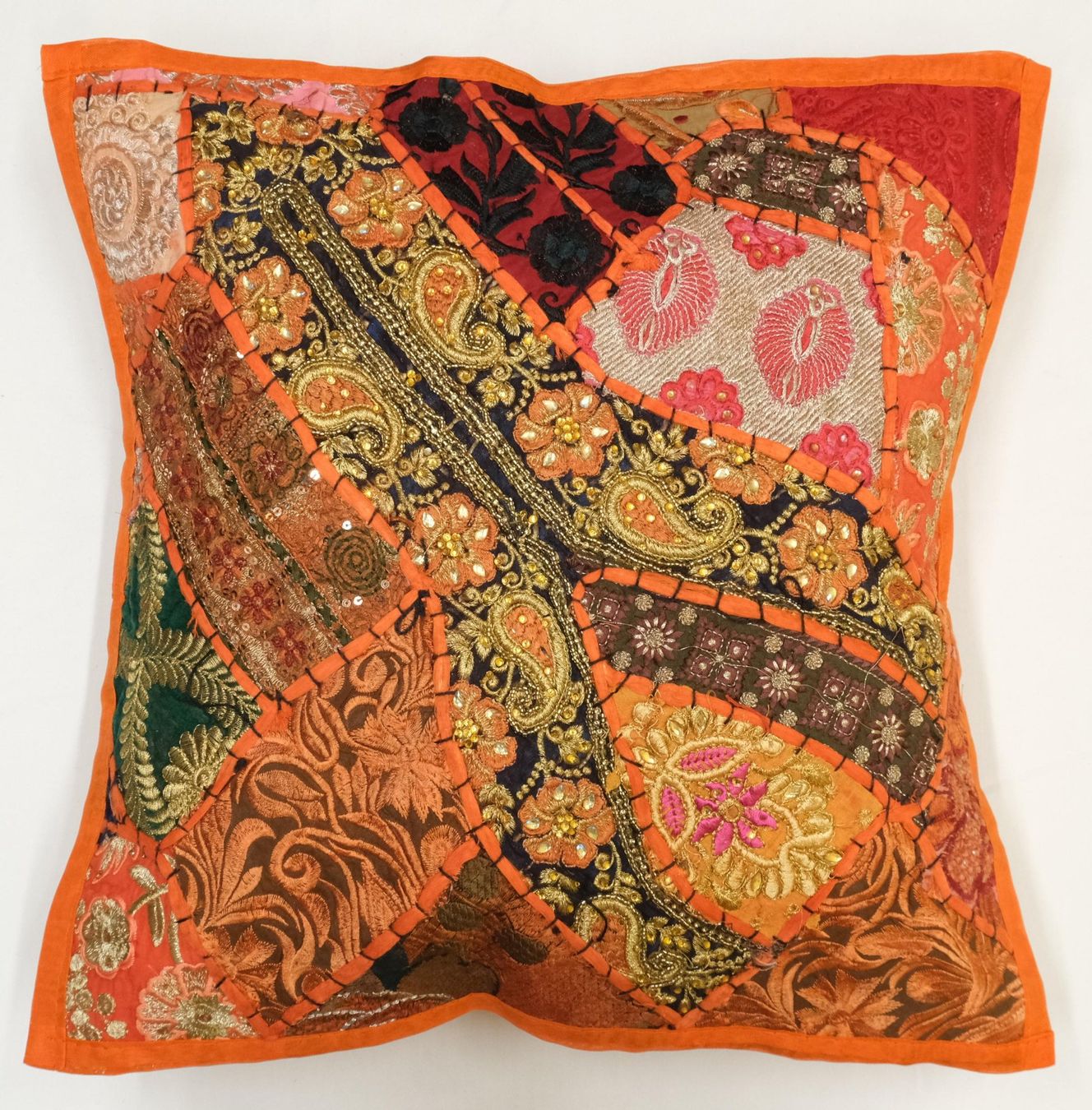 Cuscini: Bunter Kissenbezug Patchwork indisch 40x40cm – Nuovo (secondo la descrizione) da Zürich venduto da Masala-Oase 1