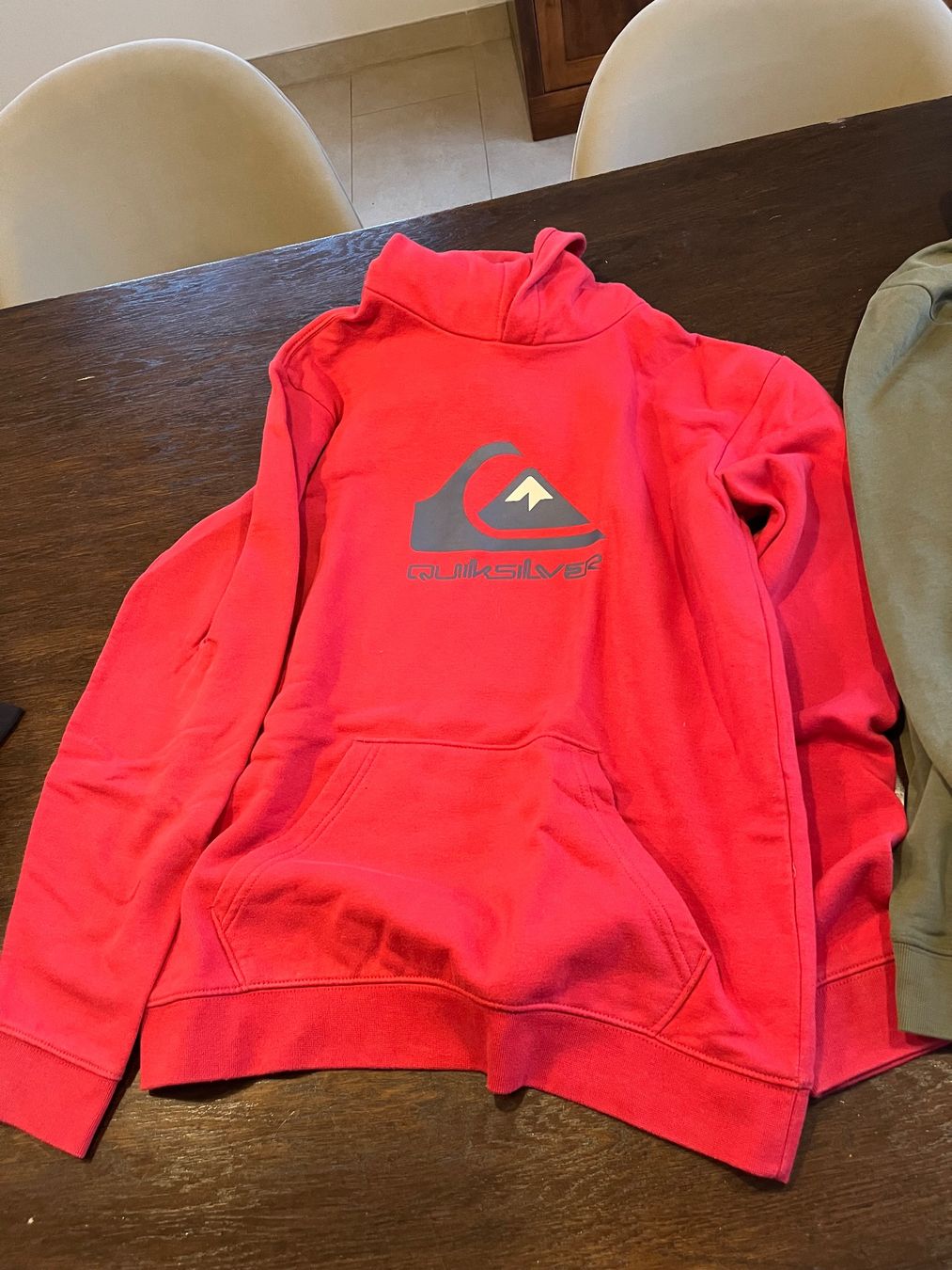 Quiksilver Maglioni & Felpe: Lot de 2 pulls à capuche Quiksilver, taille XS, comme neuf – Usato da Mies venduto da pulrichg 2