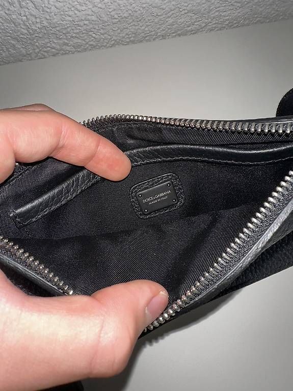 Taschen für Damen: Dolce & Gabbana Palermo Logo Plaque Belt Bag Men – Gebraucht aus Wallenwil von Britishbulldog 2