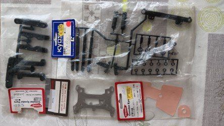 Kyosho Modellismo RC: DIVERS GRAPPES KYOSHO – Nuovo e nell'imballaggio originale da Petit Lancy venduto da Sebomo 1