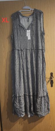 Sommerliches Kleid in Grösse XL mit Etikett, Neu!