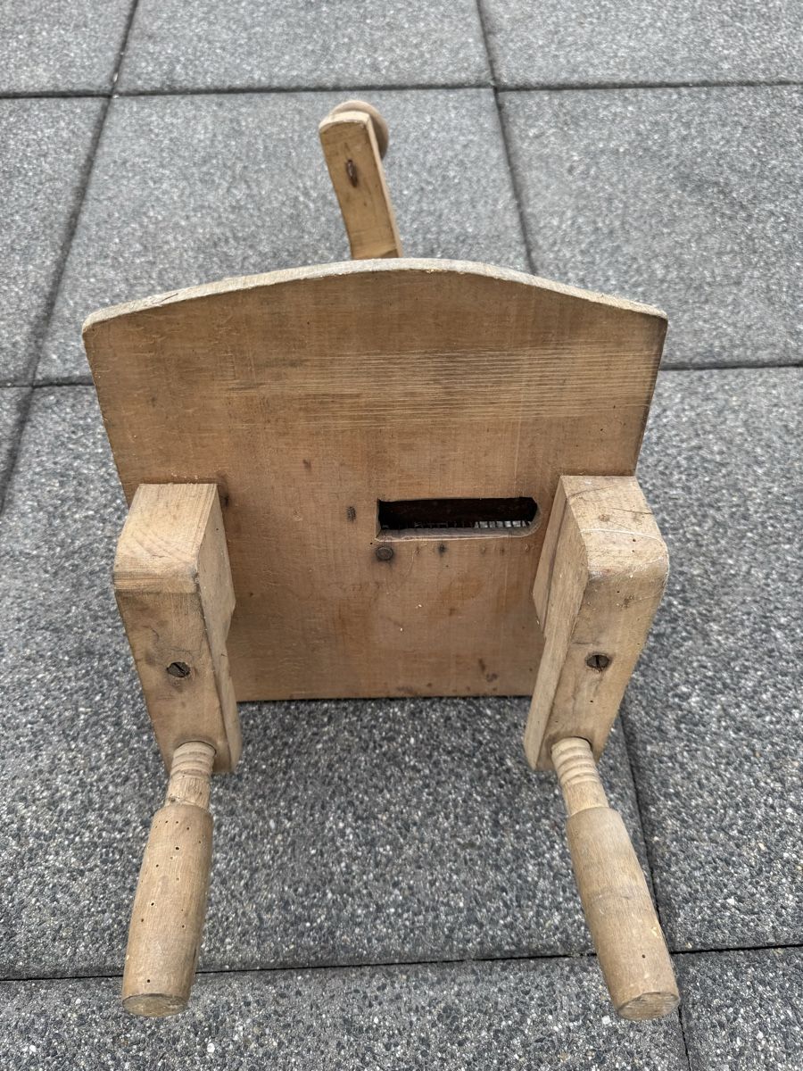 Tutti gli attrezzi: Presse artisanale en bois – Difettoso da Vicques venduto da JU_2824 7
