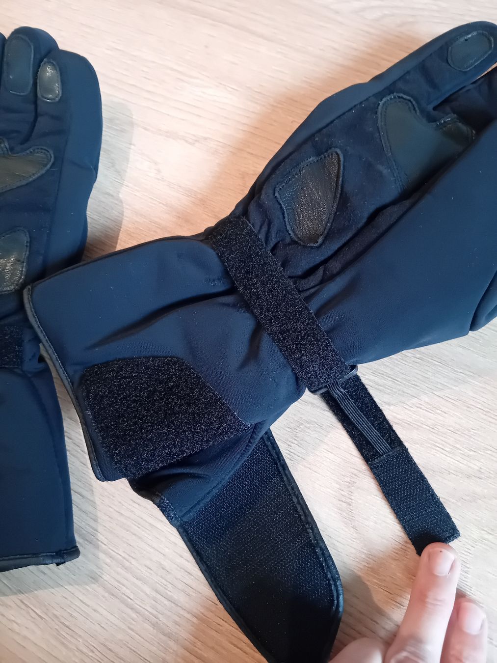 Handschuhe & Handstulpen: sehr warme wasserdichte Motorrad Handschuhe – Gebraucht aus Zürich von Gillheri 2