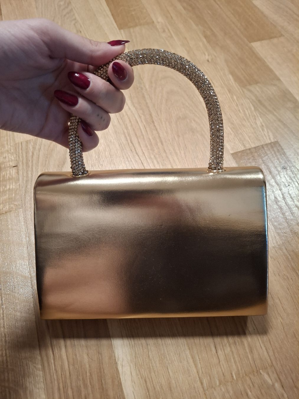 Borse da donna: Elegante goldene Handtasche mit Strass – Nuovo (secondo la descrizione) da Glattpark(Opfikon) venduto da Beckf0rd 2