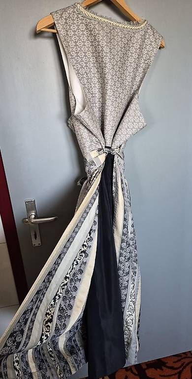 Kleider: Wunderschönes silbergraues Dirndl Gr. 52 – Neu (gemäss Beschreibung) aus Altikon von kva_19 1