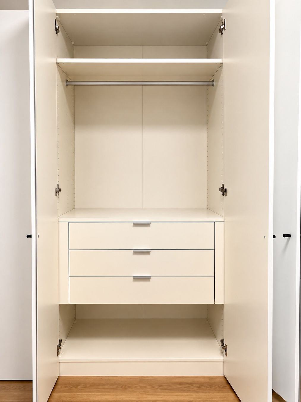 Micasa Armadi: Micasa MODUL Kleiderschrank – Usato da Wallenwil venduto da nathi_sommer 2