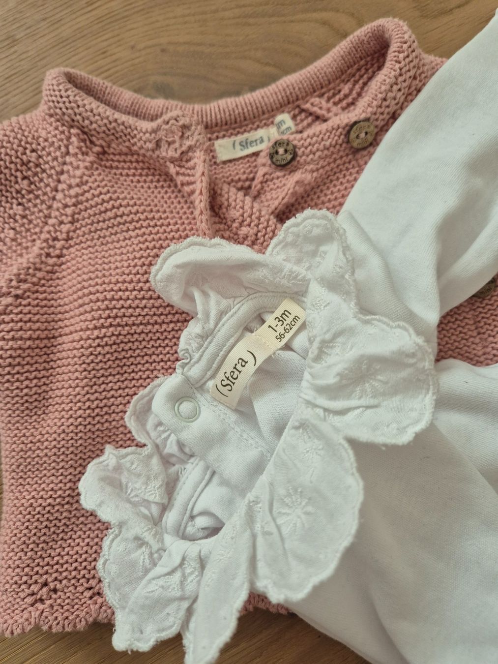 Lotti & Set di vestiti: Baby Set, Gr. 56-62cm, Mädchen – Usato da Goldau venduto da simona.dettling 2