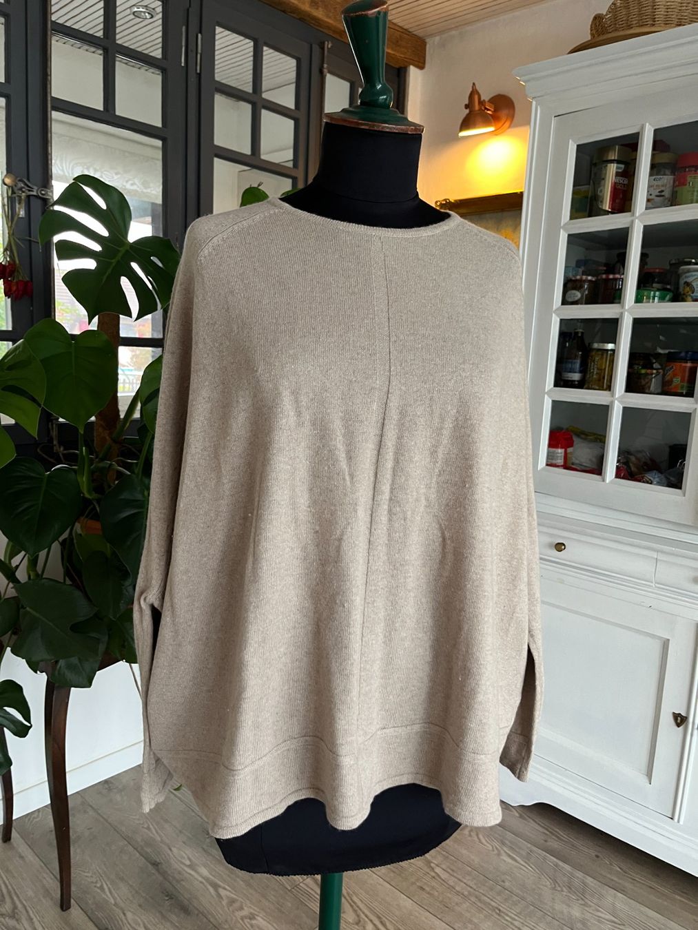 Pulls & Sweat-shirts: Grand Pull " mes soeurs et moi" – D'occasion à Seiry par van_n79x