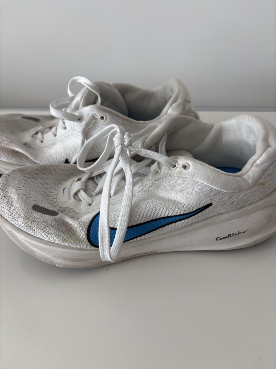 Nike Chaussures garçon: Nike Schuhe  – D'occasion à Salenstein par sehrgut 1