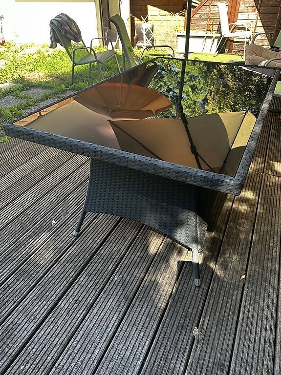 : Table de jardin  – Usato da Les Paccots venduto da yul_j97h 1