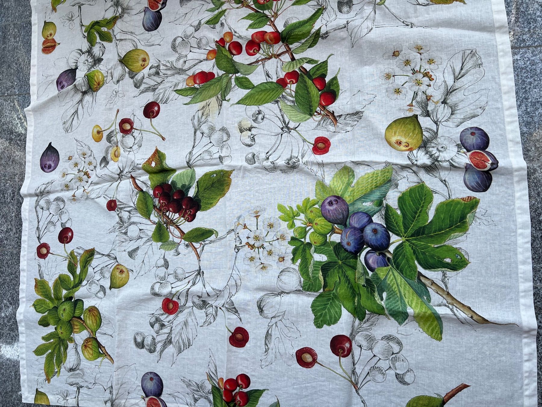 Sonstige Tischwäsche: Tischdecke – Gebraucht aus Remigen von Orlana7 3