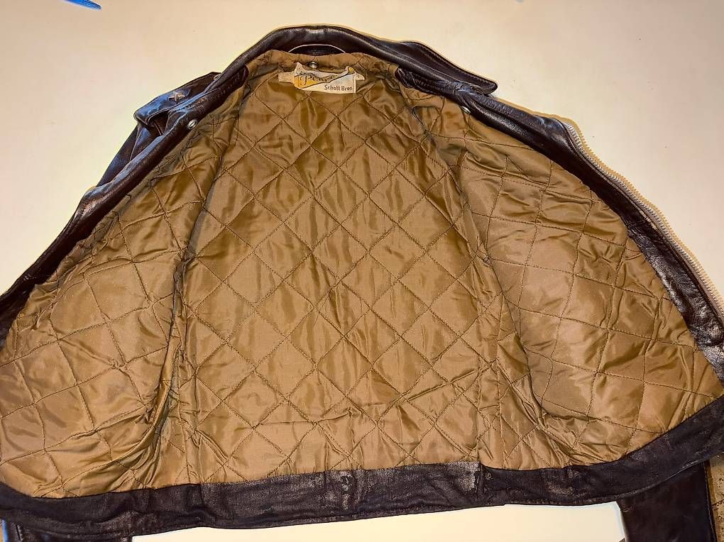 Vestes: 5 Perfecto Schott Bros  – D'occasion à Biel/Bienne par loudmuffles 2