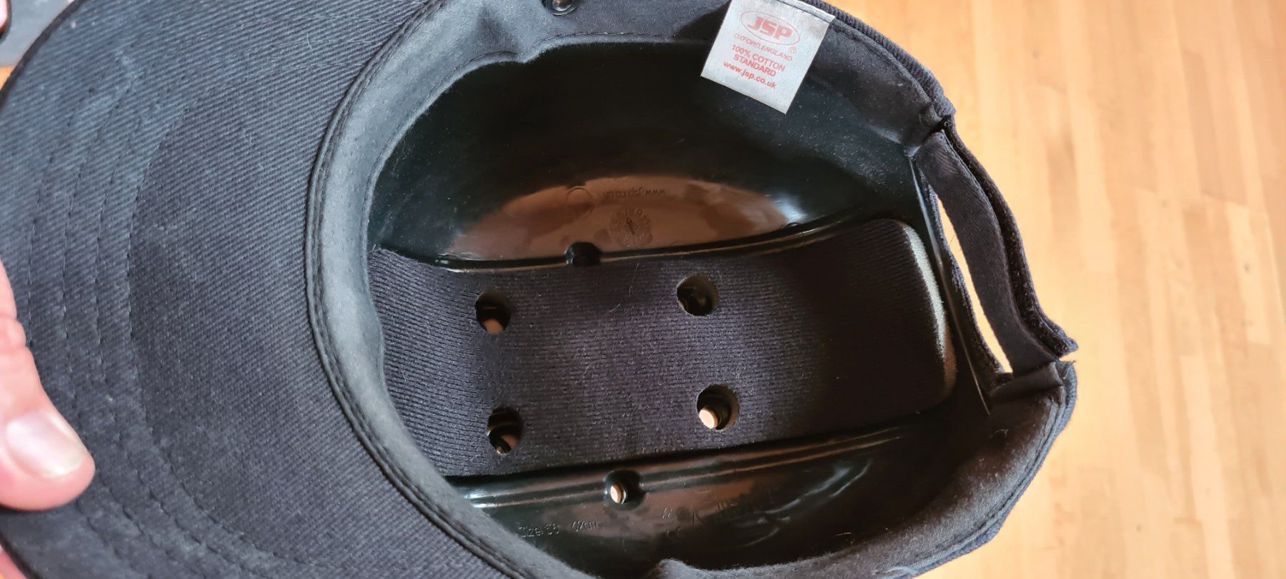 Protezione per viso e udito: Schwarze Sicherheits cap.. – Usato da Ferden venduto da jemyce 1