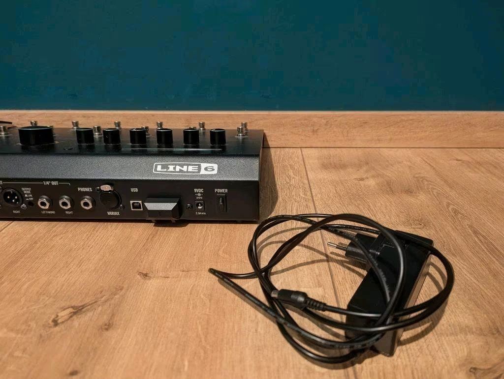 Strumenti musicali: Line 6 Firehawk FX (inkl. Softbag) – Usato da Oberentfelden venduto da vwolf0815 5