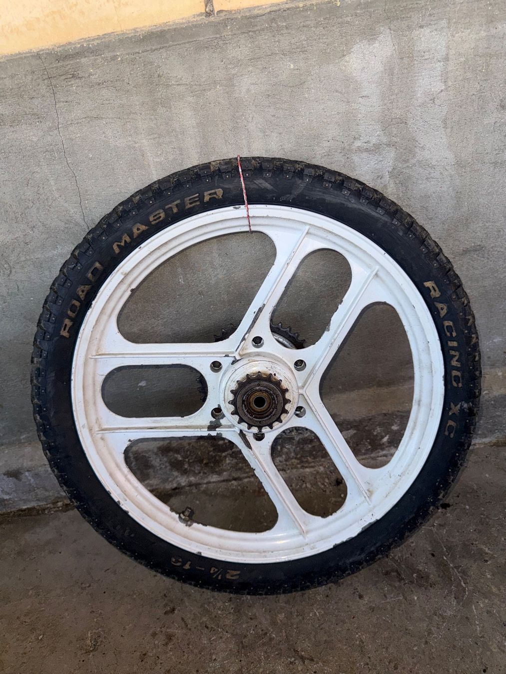 Pony Parti ricambio per ciclomotori: Pony/Cilo Mofa Gussfelgen Hinterrad – Difettoso da Fahrni b. Thun venduto da berger_tuning34 3