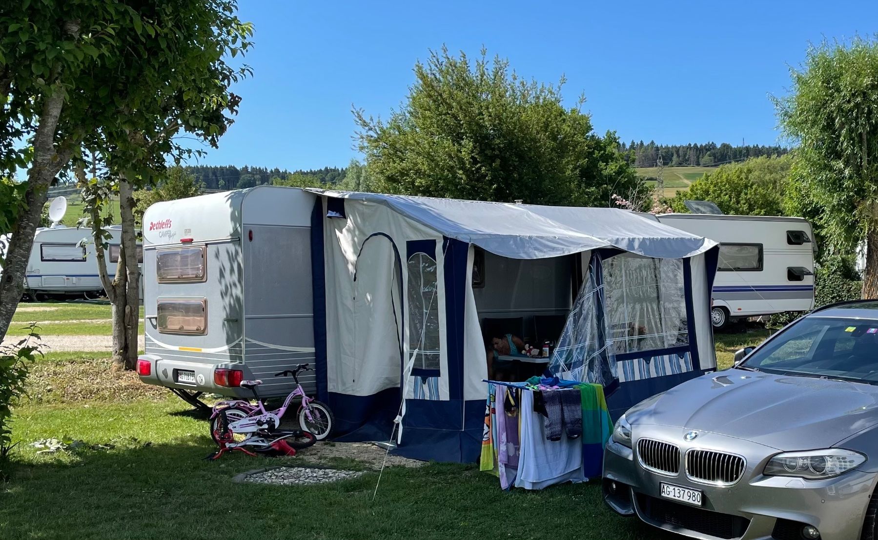 Dethleffs Véhicules de camping: Wohnwagen Dethleffs 560 SK – D'occasion à Full-Reuenthal par TeWa 9