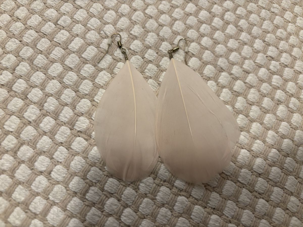 H&M Ohrringe & -stecker: Ohrringe mit Federn – Neu (gemäss Beschreibung) aus Zürich von FedeSara 1