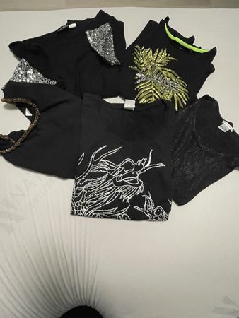 Schöne T-Shirts mit Pailletten & Stickereien Gr. S/M