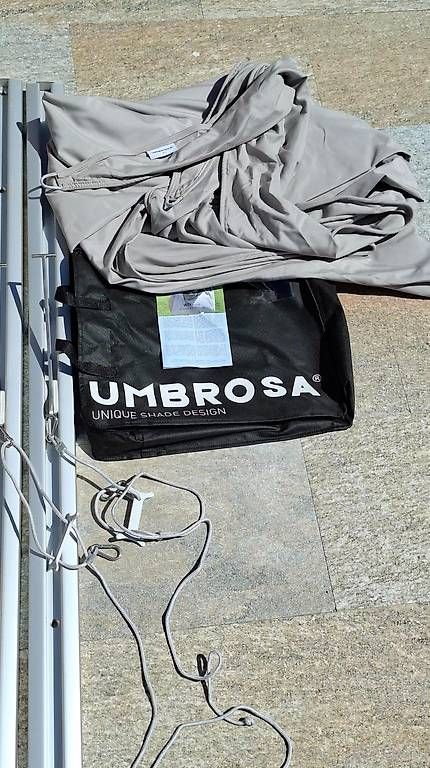 Sonnenschirme: A vendre toile d'ombrage pour terrasse – Gebraucht aus Ste-Croix von euphonium-61 2