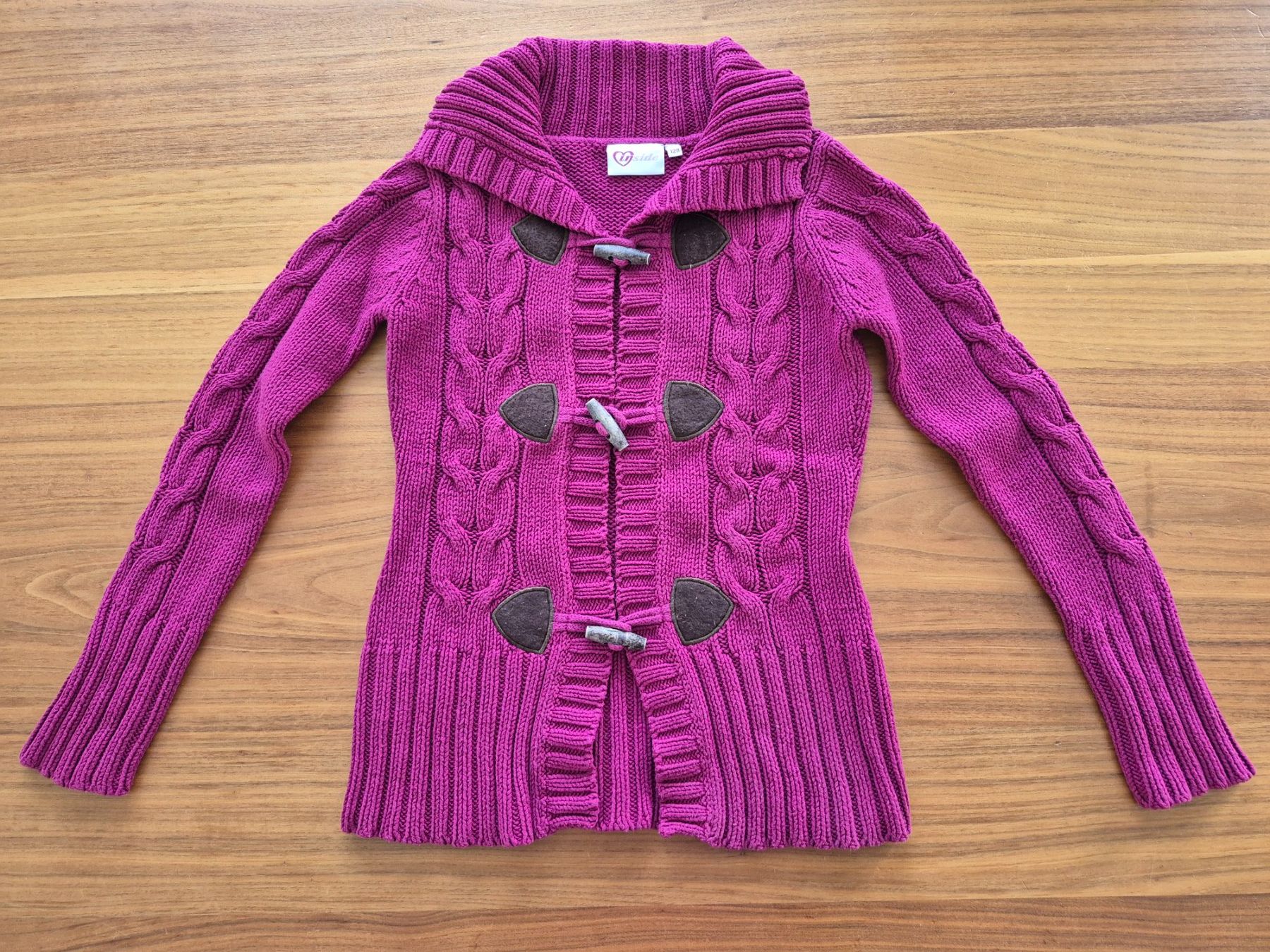 Jacken & Mäntel: Strickjacke Gr. 128 – Gebraucht aus Lengnau AG von m5f1r9