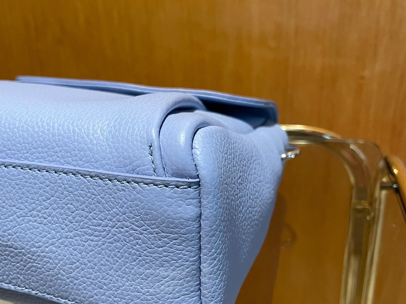 Coccinelle Taschen für Damen: Handtasche Coccinelle hellblau Leder gebraucht – Gebraucht aus Luterbach von vac_yv8x 5