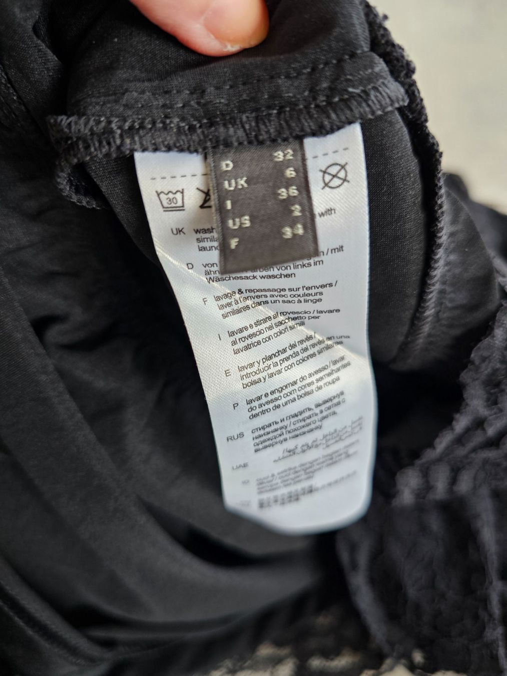 Esprit Vestiti: Robe dentelle noire élégante Esprit T.34 – Nuovo (secondo la descrizione) da Vallamand venduto da rom_z7q6 1