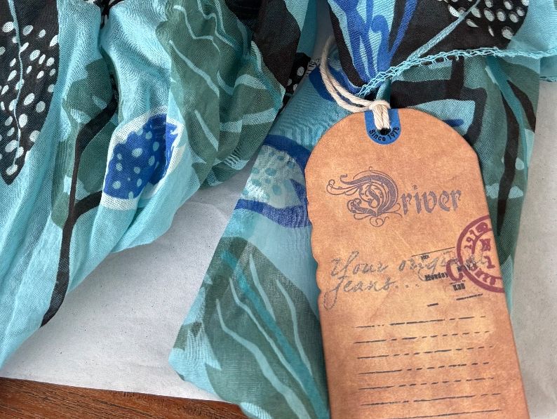 Foulard & Sciarpe: Echarpe légère DriverJeans – Nuovo e nell'imballaggio originale da Vuisternens-Romont venduto da gol_xp6p 3