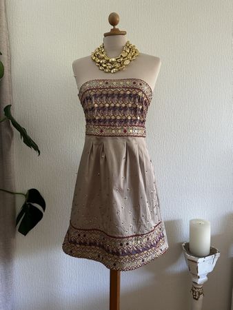Robe bustier Blanco taille S ornée sequins bon état