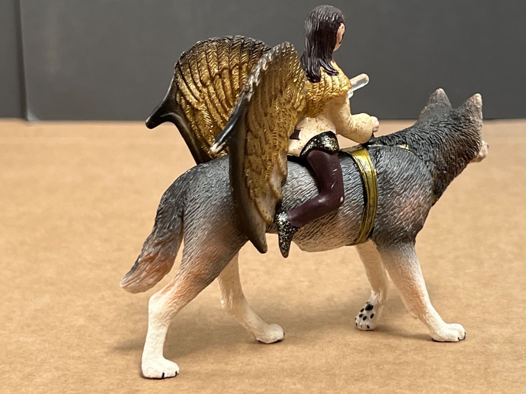 Schleich Statuette: Schleich Bayala Jaro auf Wolf – Usato da Ennetbaden venduto da mapa05 6