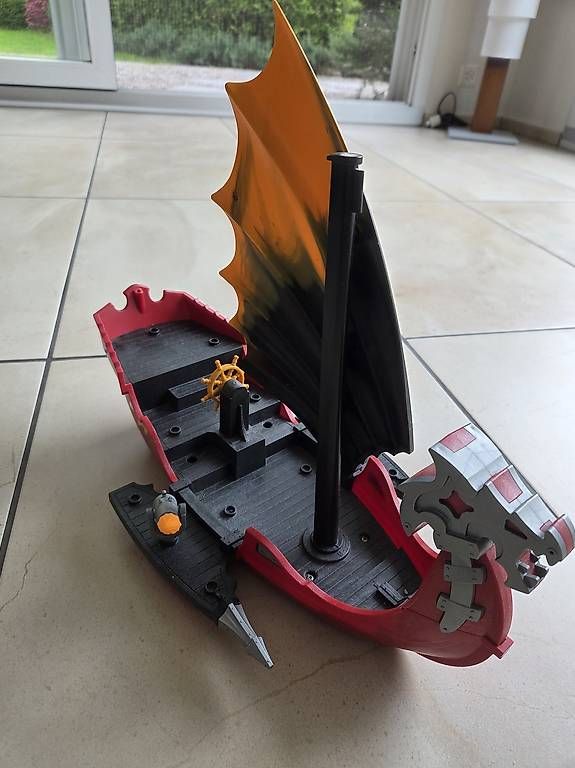 Playmobil Giocattoli: Playmobil Drachen-Kampfschiff (5481) – Usato da Gossau ZH venduto da imm_8bvw