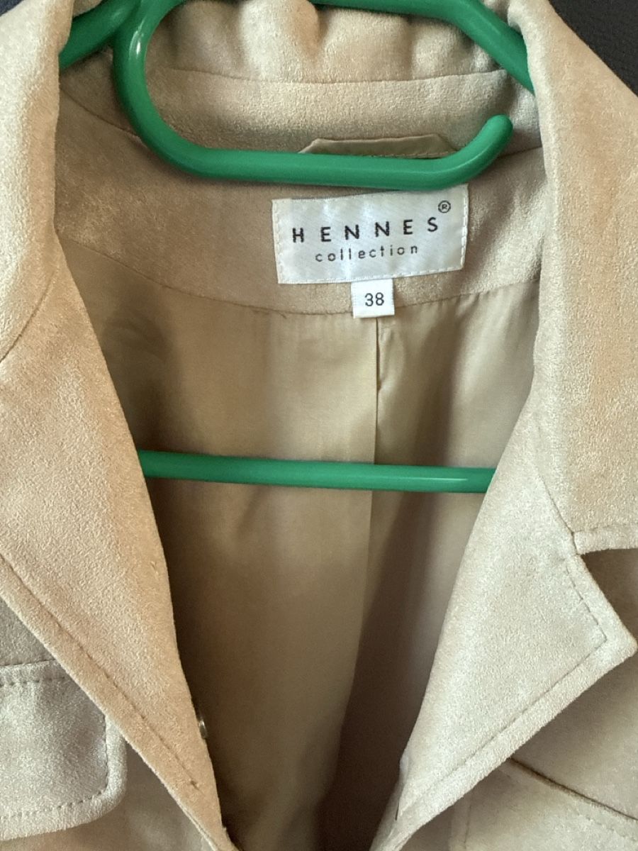 H&M Jacken: Jacke beige Wildlederimitat Grösse 38 – Gebraucht aus Dettighofen (Lengwil) von Dolol 1