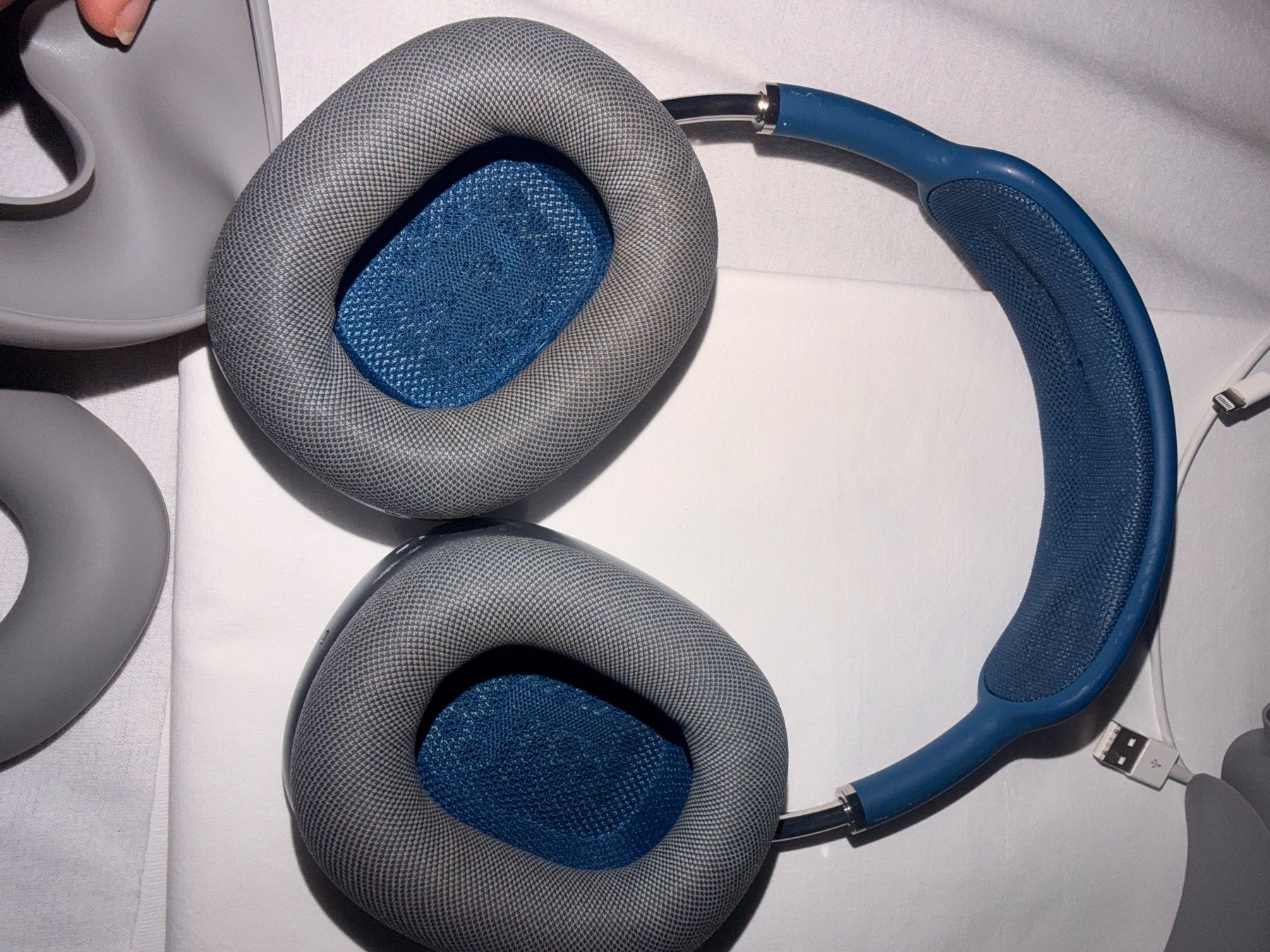 Apple Cuffie: Airpods Max 1 mit Silikonhülle & Kabel – Usato da bülach venduto da Happylion1 3