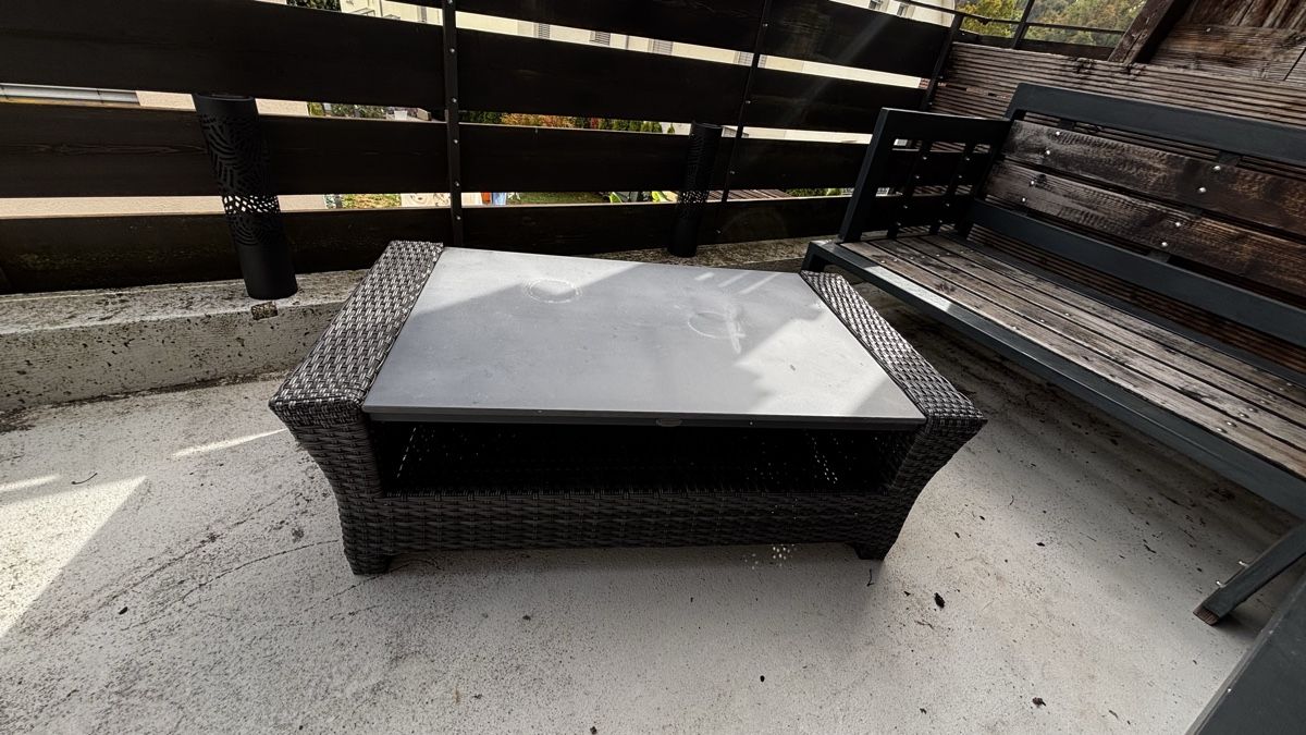 Divani: Outdoor Ecklounge mit Polstern (massiv) – Usato da Fisibach venduto da Fisisale 4