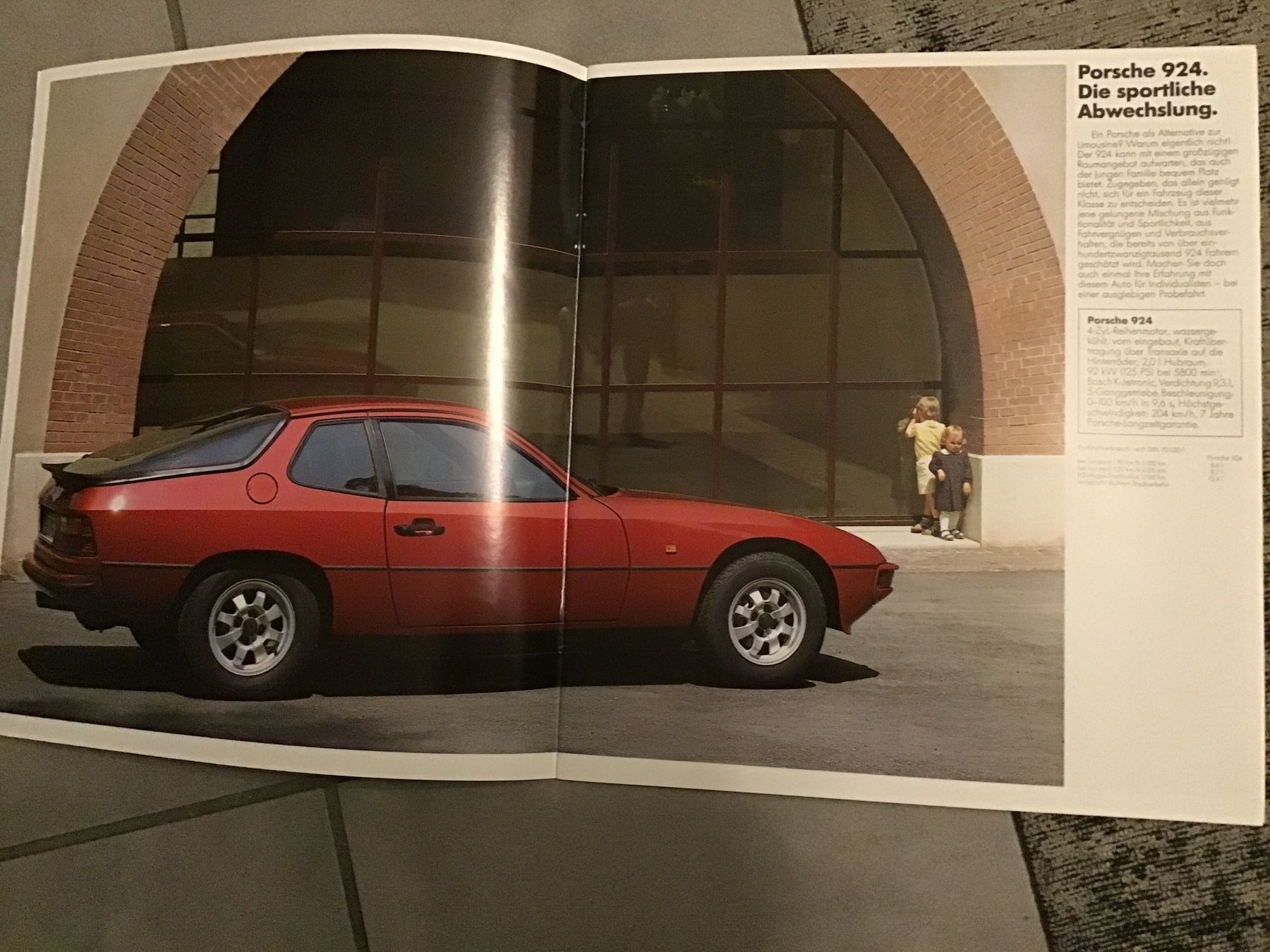 Porsche Dokumente: Porsche Programm Verkaufsprospekt 36 Seiten, Juli 1982 – Gebraucht aus Scherzingen von Starseller62 1