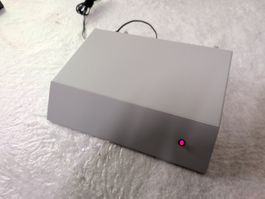Video Distributor 1:8 Konverter + Netzteil 12VDC