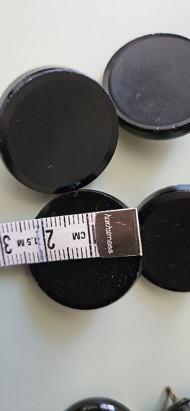 Knöpfe: lot 22 boutons anciens noir – Gebraucht aus Carouge GE von Lea000 2