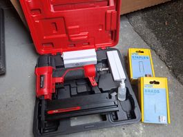 Einhell Stift und Klammerngerät