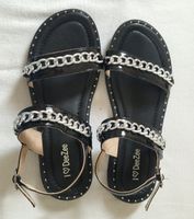 DeeZee Sandalen – Schwarz mit Kettendetails – Gr. 34 – Neuwe