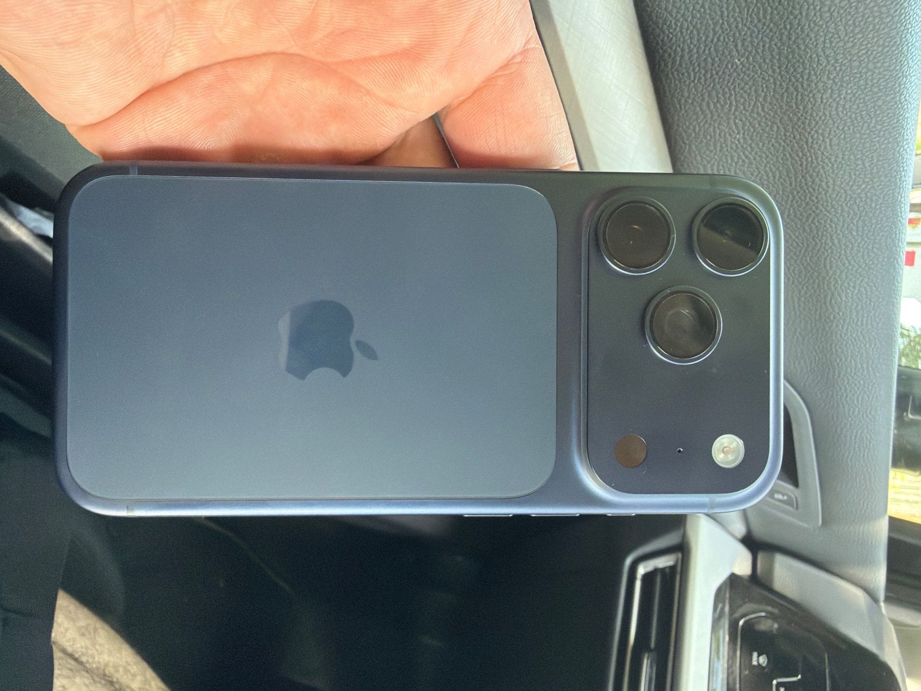 Apple Telefoni cellulari / Smartphones: iPhone 17 pro – Usato da Dietikon venduto da mul_dwr9 2