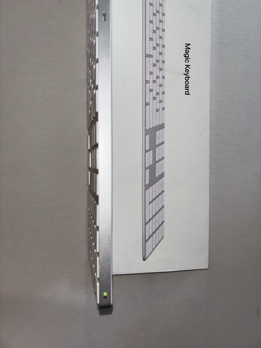 Apple Tastiere: Apple Magic Keyboard – Usato da Luzern venduto da vio_hsk6 2