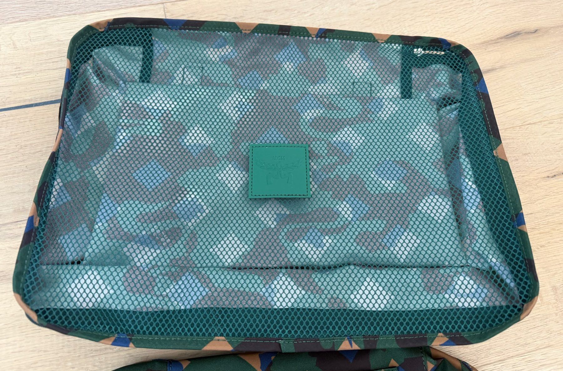 Mcm Custodie per cosmetici: Set 3 Original Neu MCM Nessesairs – Nuovo e nell'imballaggio originale da Wangen SZ venduto da Rol_20 3