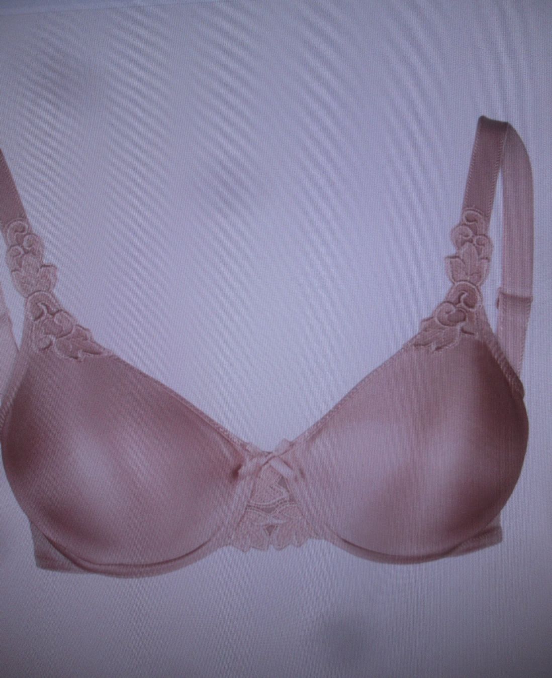 Chantelle Autres dessous: 2 neue Chantelle-BHs, Größe C. 80 – Neuf (Voir description) à Sementina par babucia 2