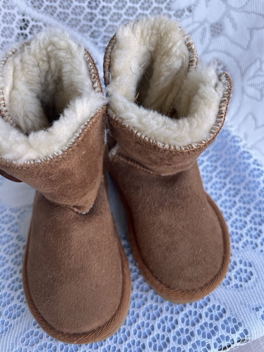 Ugg Scarpe per ragazzi: UGG enfant, point. 25 – Nuovo (secondo la descrizione) da Bernex venduto da 2ziemement 5