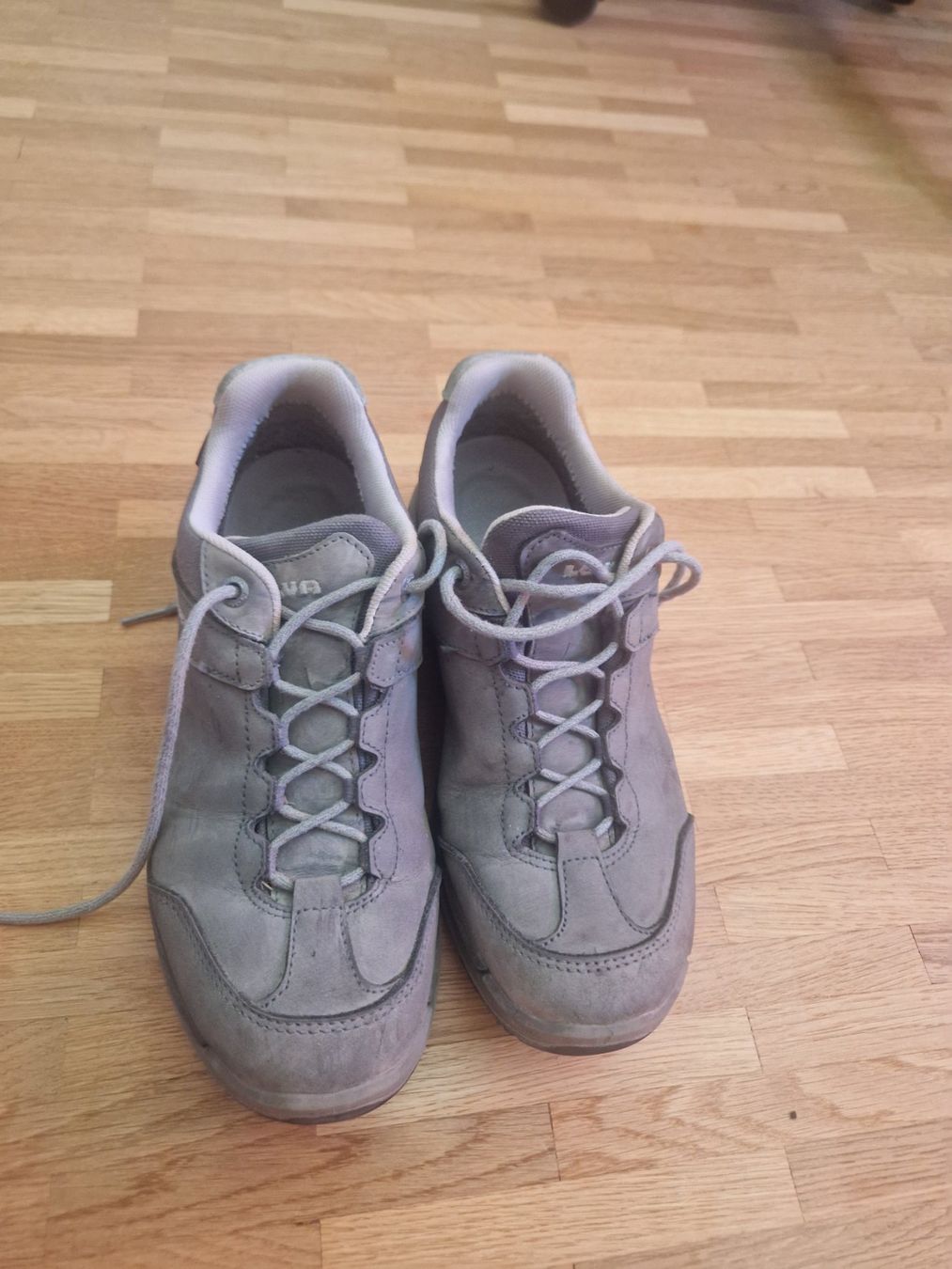 Lowa Damenschuhe: Hiking shoes Gortex Lowa – Gebraucht aus Renens VD von elenamozart 2