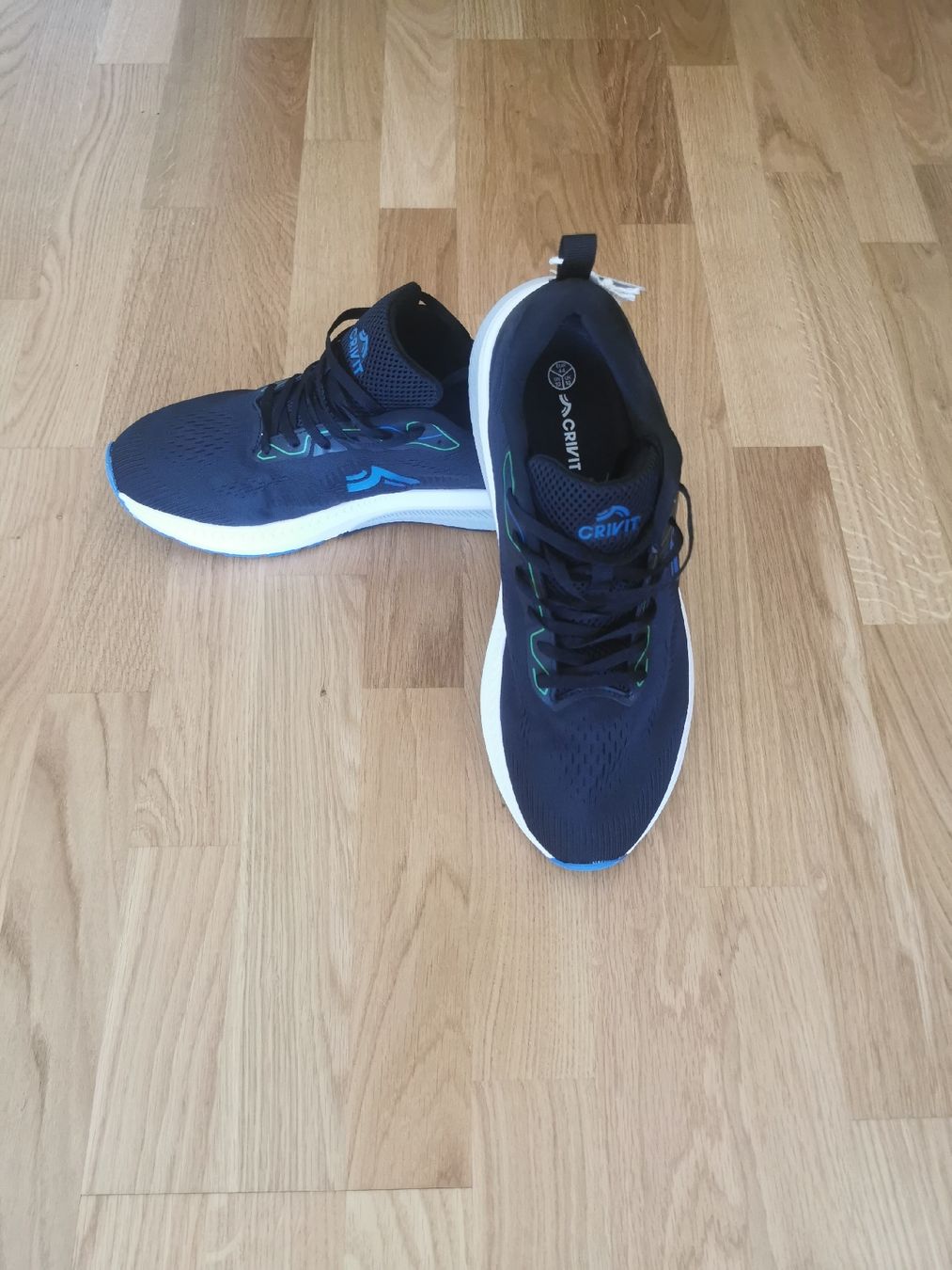 Scarpe da uomo: Laufschuhe Made in Austria  44 – Nuovo (secondo la descrizione) da Bern venduto da ged_ffx9 1