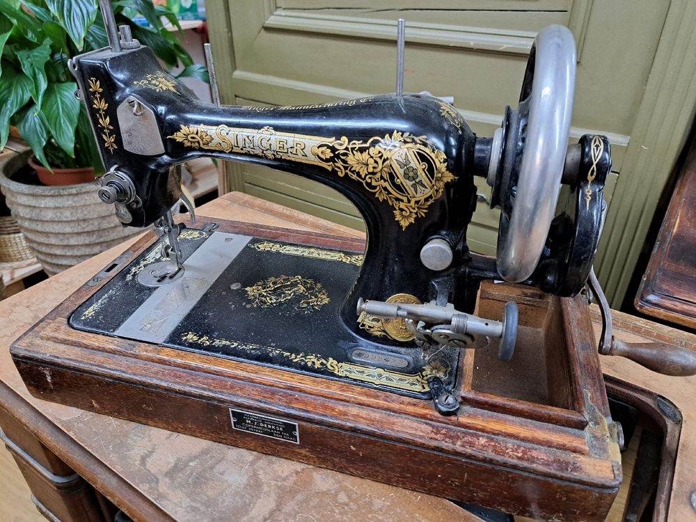 Singer Machines à coudre: Antike Singer Nähmaschine – D'occasion à Adligenswil par karinma
