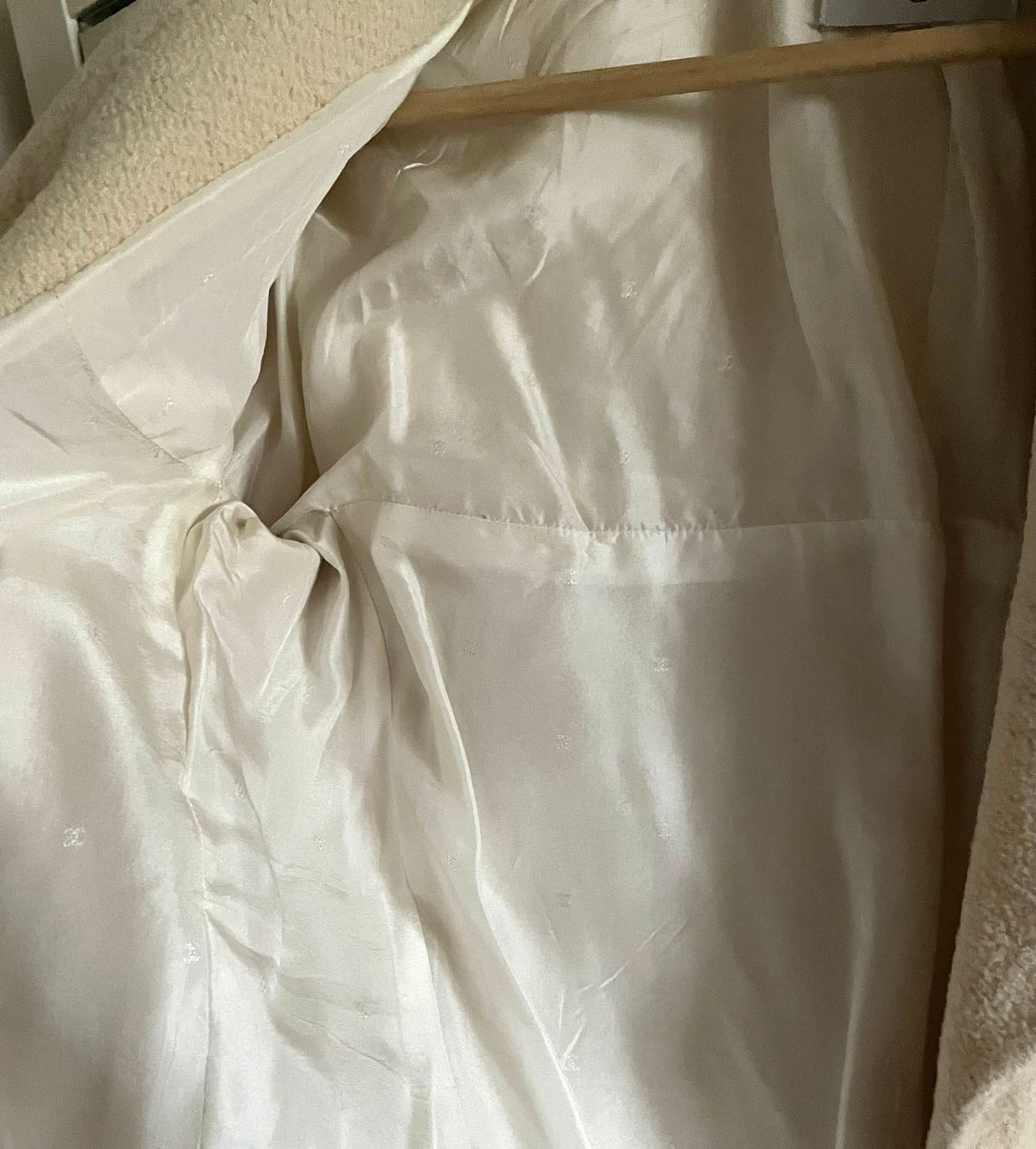 Chanel Jacken: Chanel Jacke Blazer – Gebraucht aus Etoy von Airesun 2