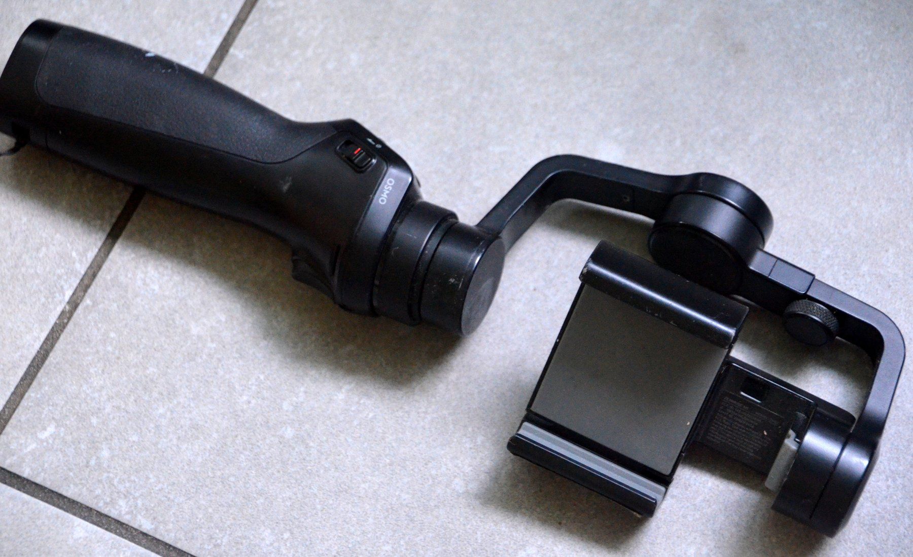 DJI Action Cam: Gimbal DJI Osmo ZM01 OM150 – Gebraucht aus Collonges von arashee 2