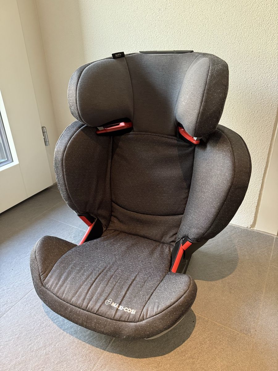 Maxi-Cosi Auto-Kindersitze: Maxi-Cosi RodiFix Air Protect – Gebraucht aus Hirschthal von fert001