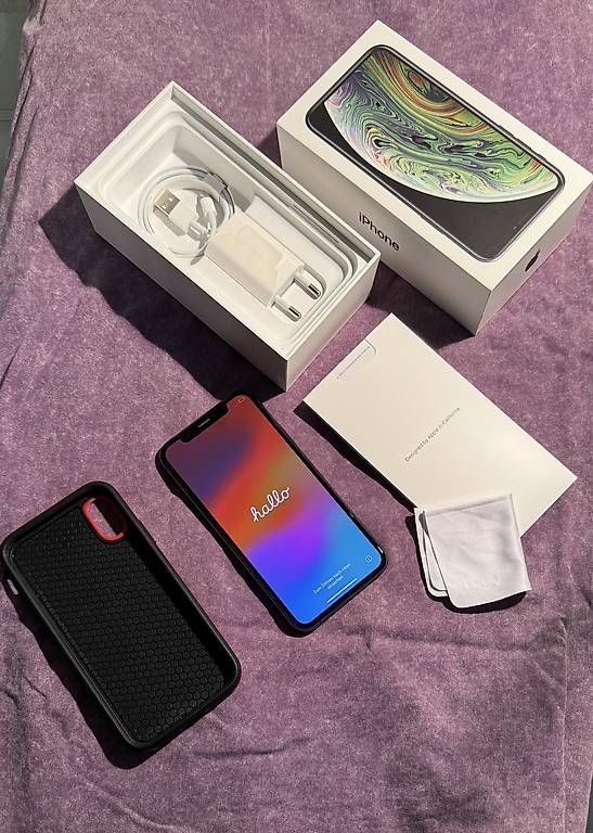 Telefoni cellulari / Smartphones: iPhone X, inkl. Hülle, Panzerglas und Ladekabel – Usato da Baden venduto da laurent2025